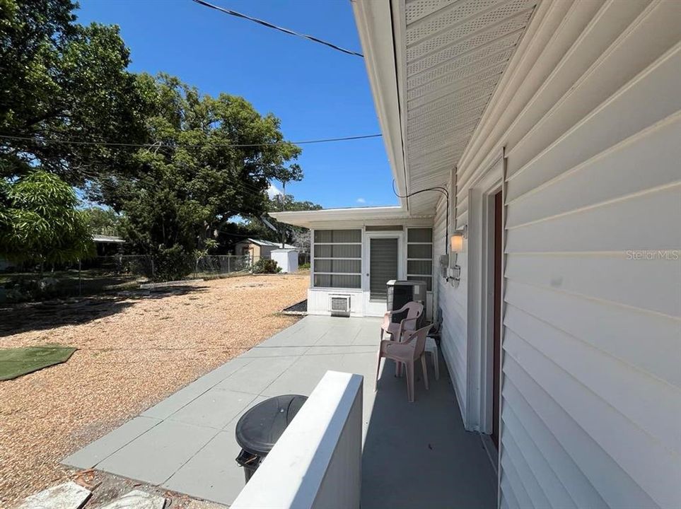 For Sale: $369,500 (3 beds, 2 baths, 1122 Square Feet)