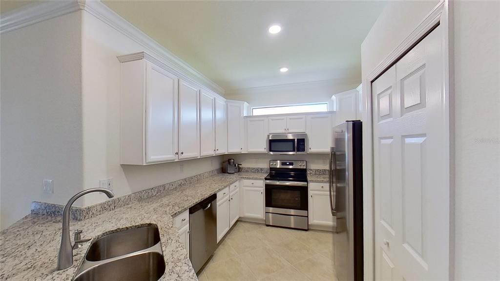 For Sale: $449,900 (2 beds, 2 baths, 1568 Square Feet)