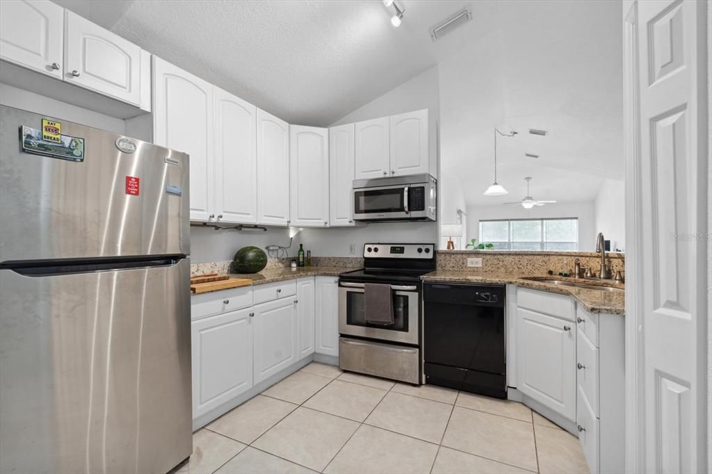 For Sale: $549,900 (3 beds, 2 baths, 1438 Square Feet)