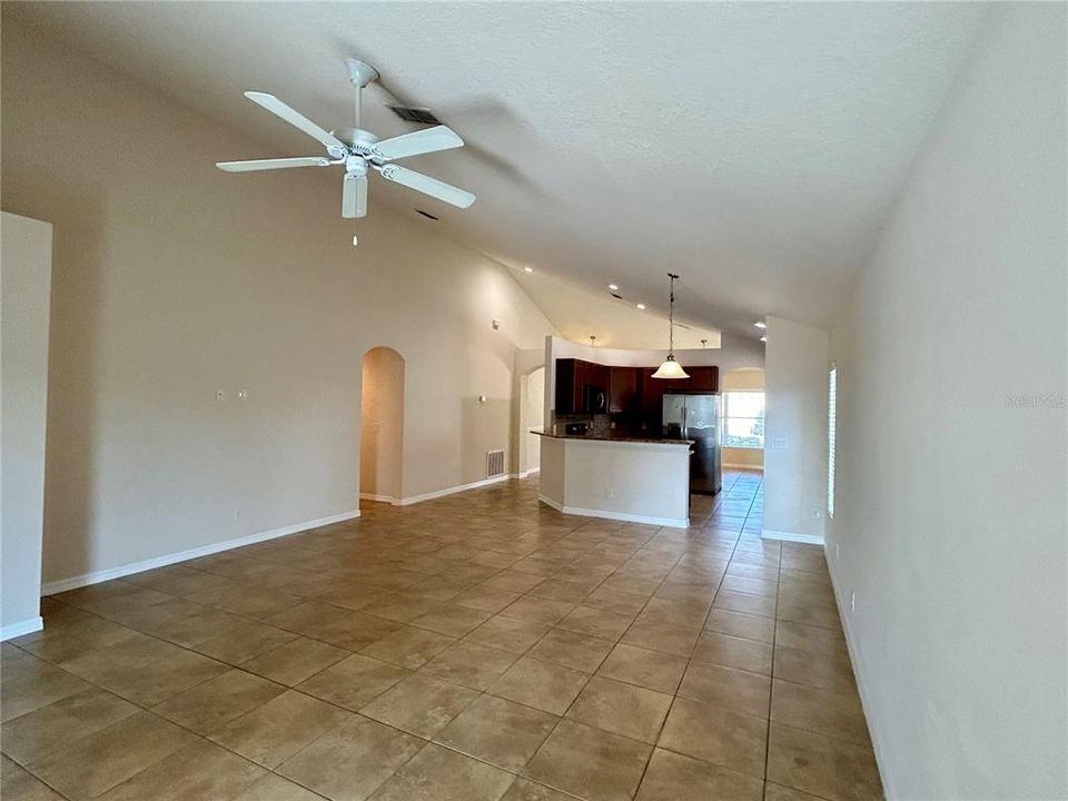 For Sale: $365,000 (4 beds, 2 baths, 2050 Square Feet)