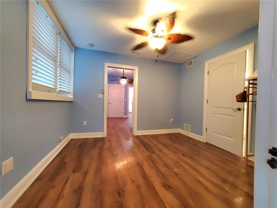 Recently Rented: $2,600 (2 beds, 2 baths, 1875 Square Feet)