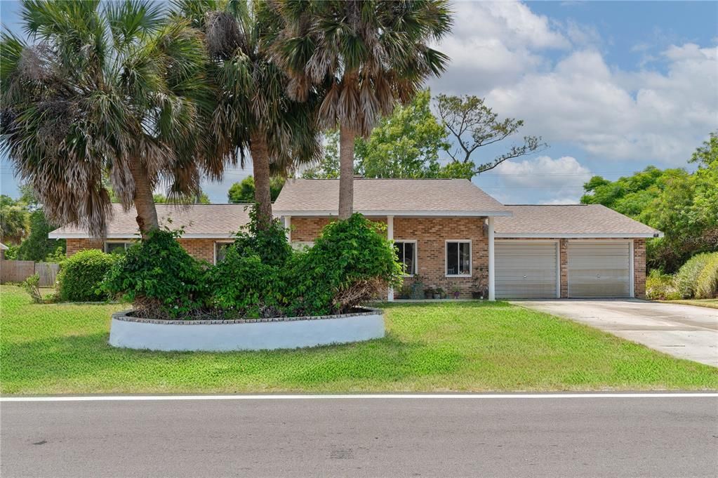 For Sale: $310,000 (3 beds, 2 baths, 1496 Square Feet)