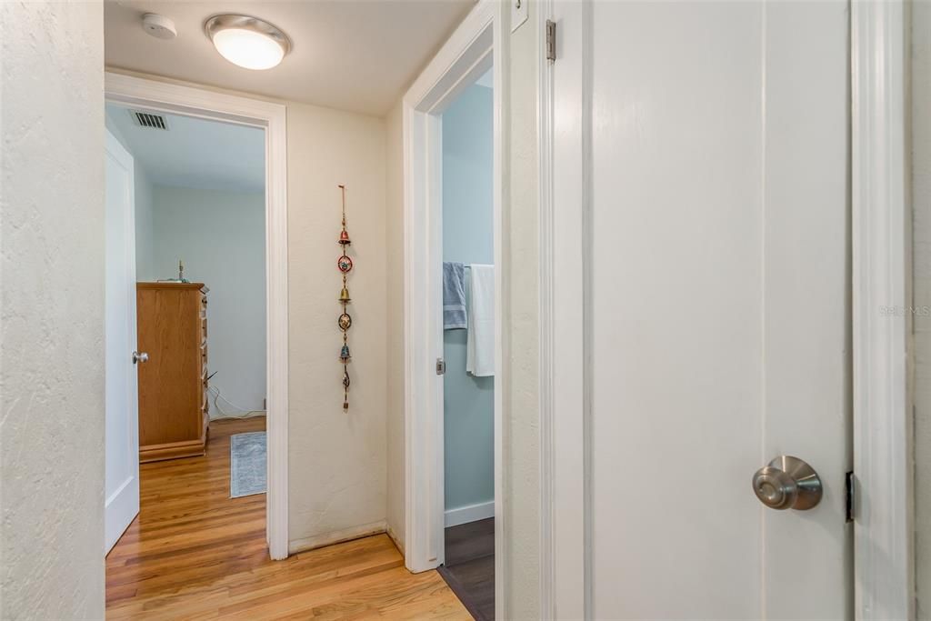 Active With Contract: $395,000 (3 beds, 2 baths, 1411 Square Feet)