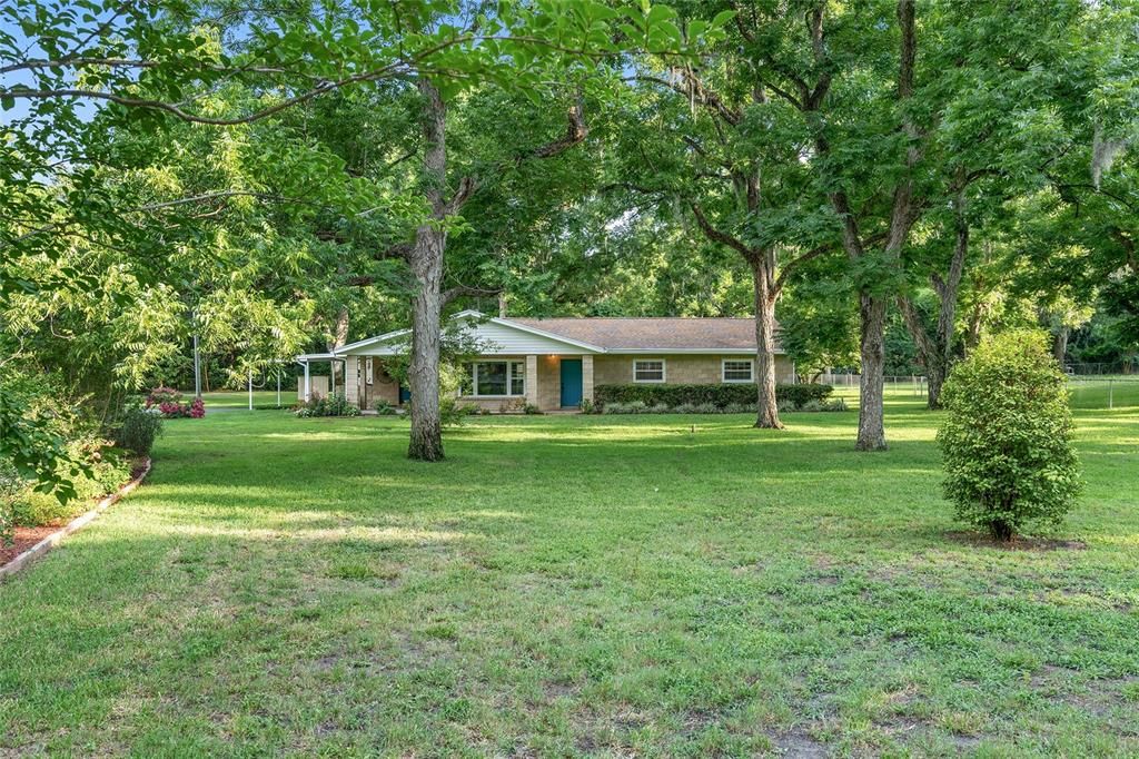 Active With Contract: $379,000 (3 beds, 2 baths, 1664 Square Feet)