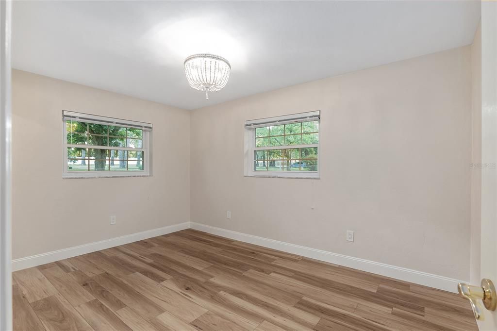 Active With Contract: $379,000 (3 beds, 2 baths, 1664 Square Feet)