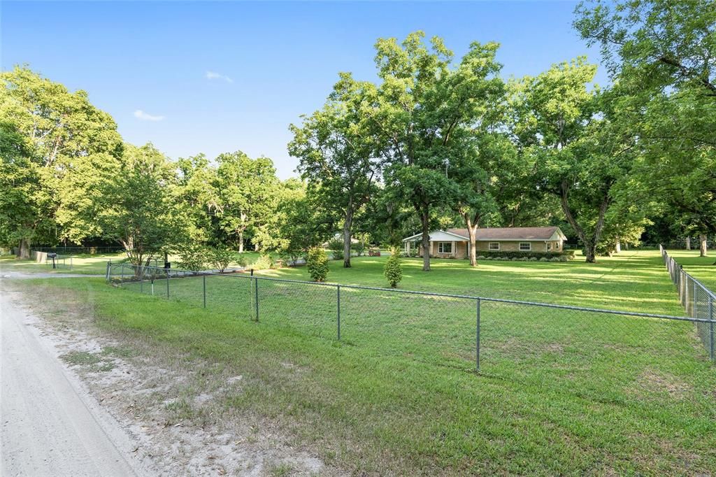 Active With Contract: $379,000 (3 beds, 2 baths, 1664 Square Feet)