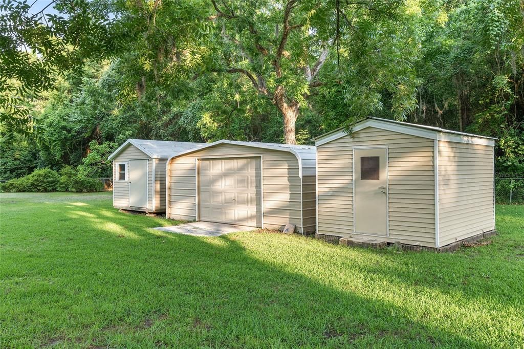 Active With Contract: $379,000 (3 beds, 2 baths, 1664 Square Feet)