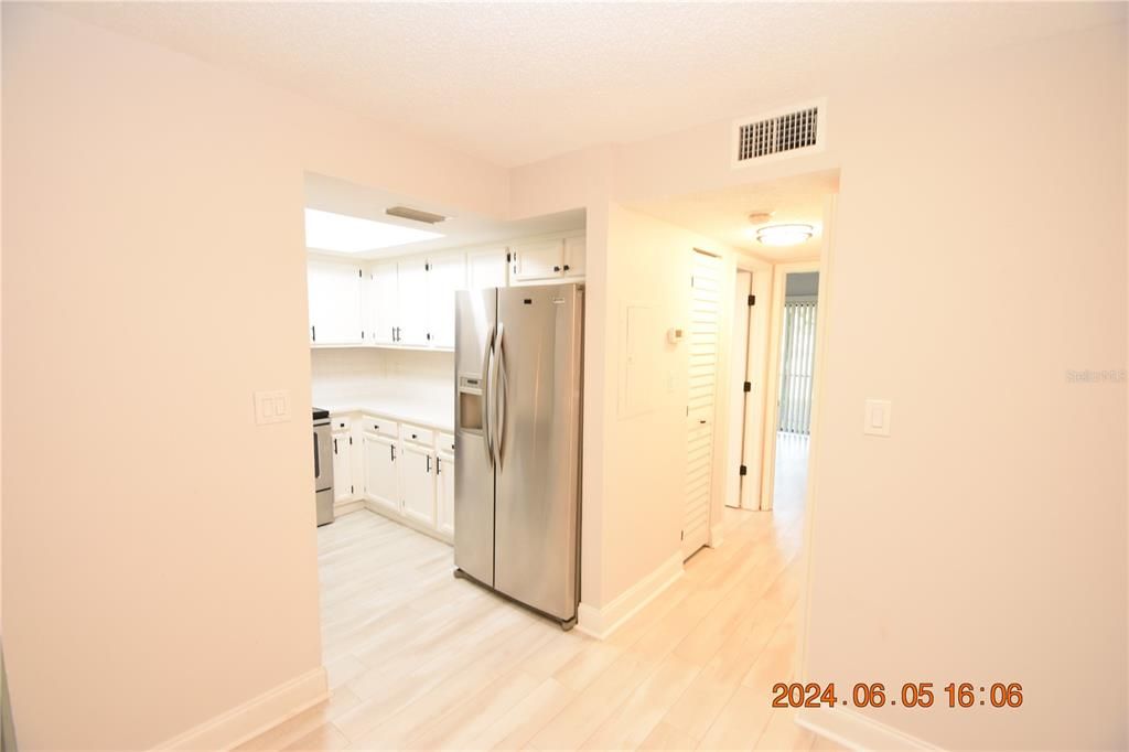 For Rent: $1,550 (1 beds, 1 baths, 645 Square Feet)