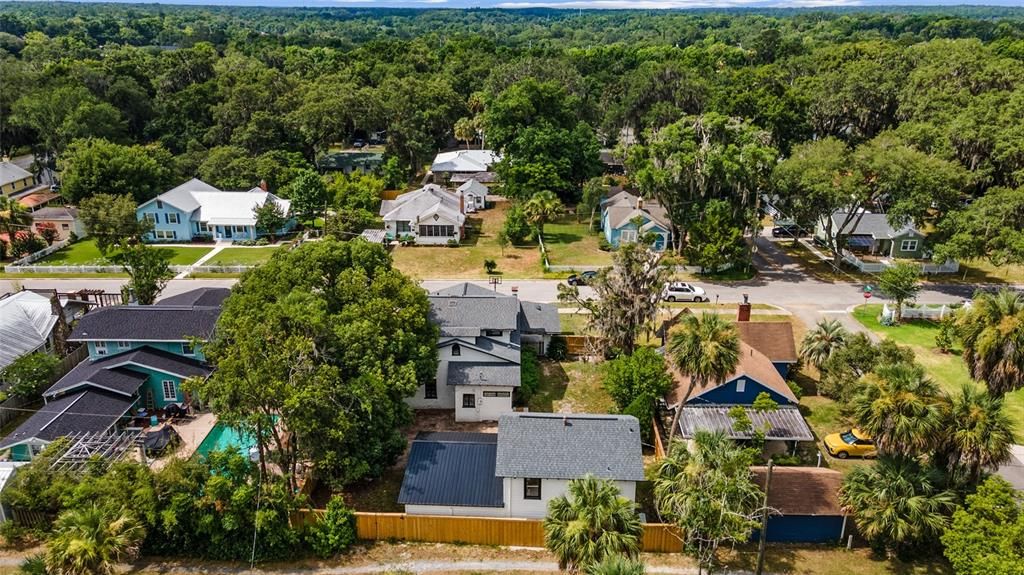 Active With Contract: $550,000 (4 beds, 3 baths, 2222 Square Feet)