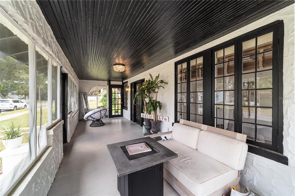 Active With Contract: $550,000 (4 beds, 3 baths, 2222 Square Feet)