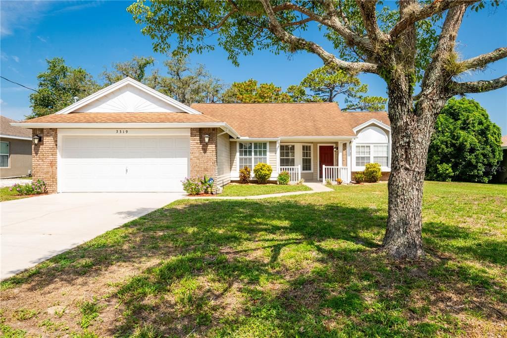 Active With Contract: $325,000 (3 beds, 2 baths, 1448 Square Feet)