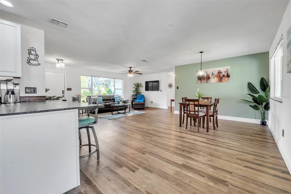 For Sale: $389,000 (3 beds, 2 baths, 1510 Square Feet)