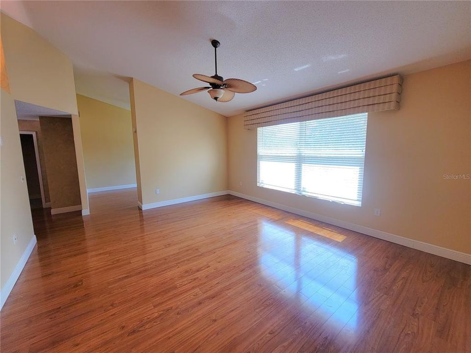 For Rent: $2,300 (2 beds, 2 baths, 1534 Square Feet)