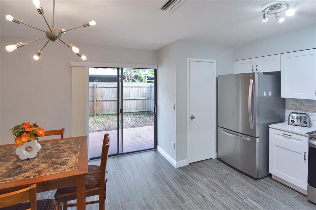 Active With Contract: $274,900 (3 beds, 2 baths, 1330 Square Feet)