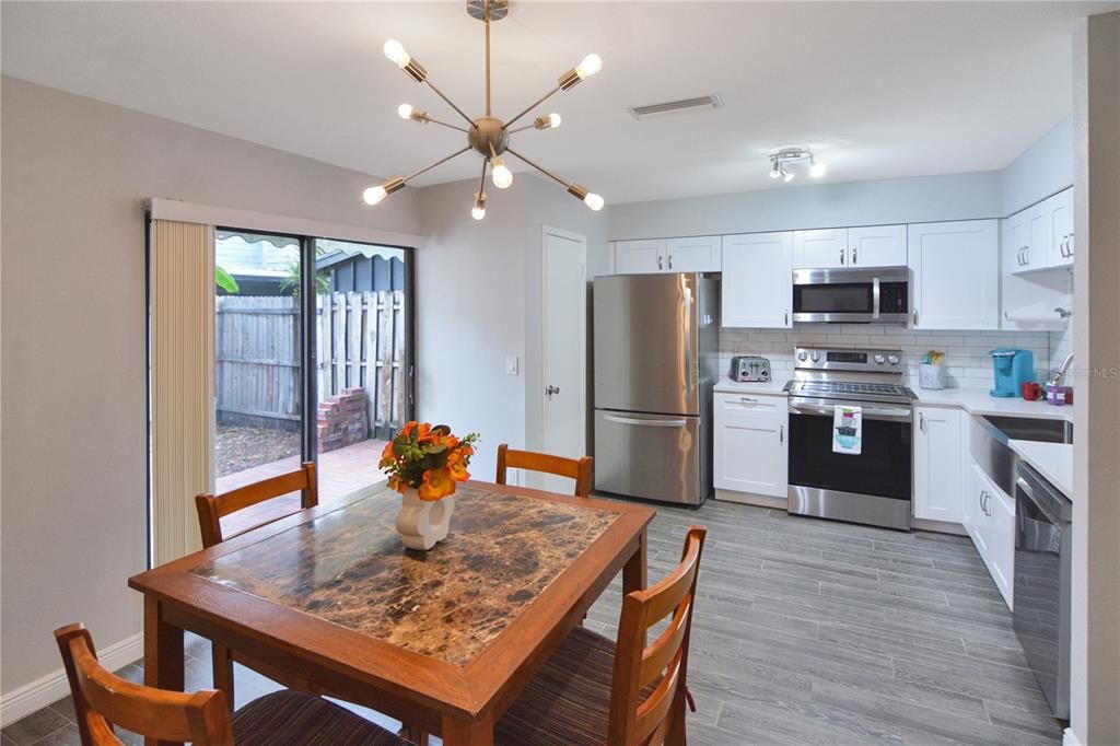 Active With Contract: $274,900 (3 beds, 2 baths, 1330 Square Feet)