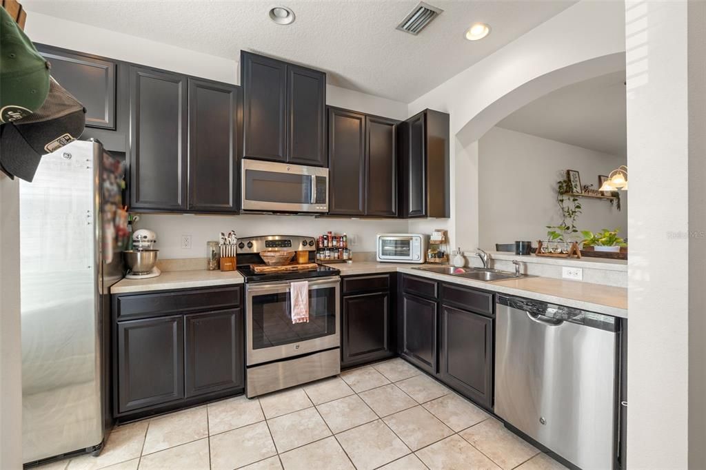 For Sale: $238,000 (2 beds, 2 baths, 1120 Square Feet)