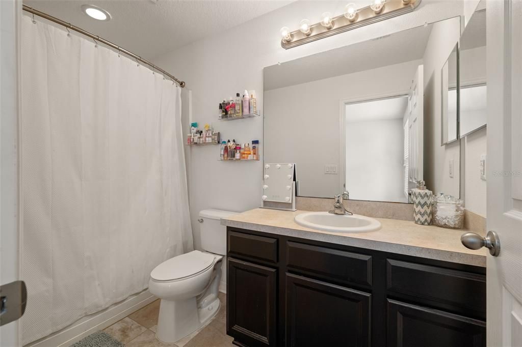 For Sale: $238,000 (2 beds, 2 baths, 1120 Square Feet)