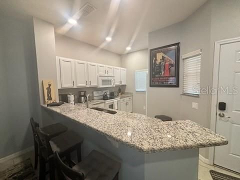 For Rent: $2,175 (3 beds, 2 baths, 1295 Square Feet)