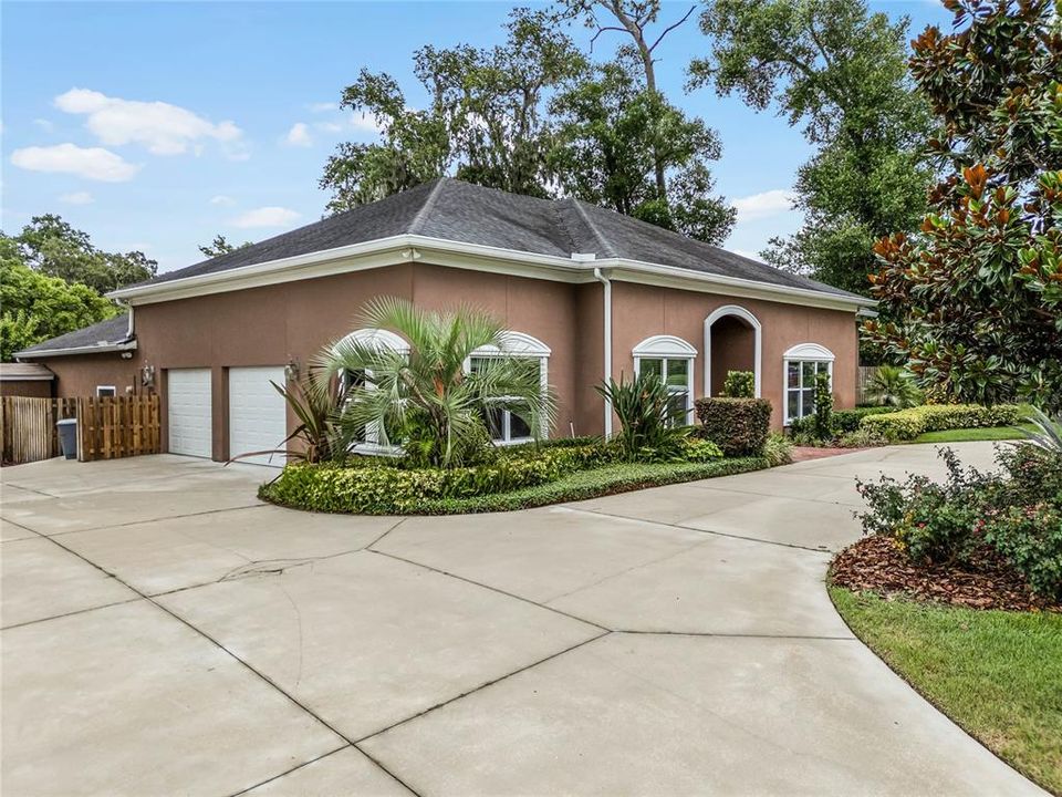 Side entry 2 car garage, large driveway