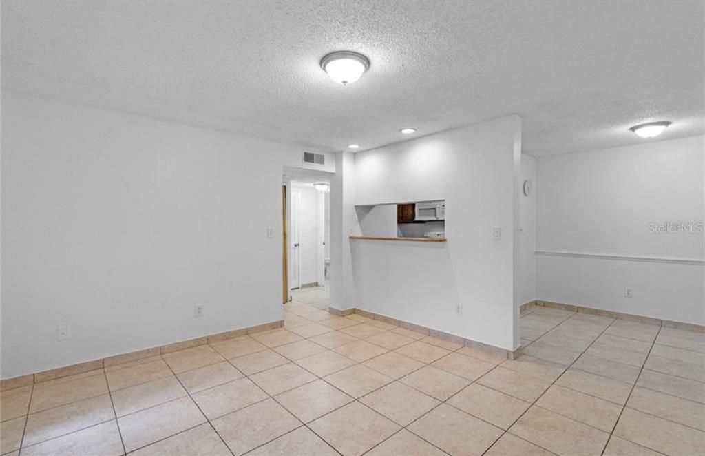 Recently Sold: $151,000 (1 beds, 1 baths, 700 Square Feet)