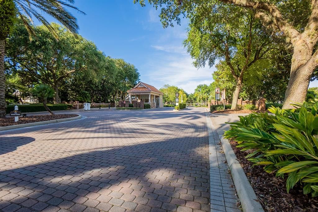 For Sale: $539,900 (3 beds, 2 baths, 1955 Square Feet)