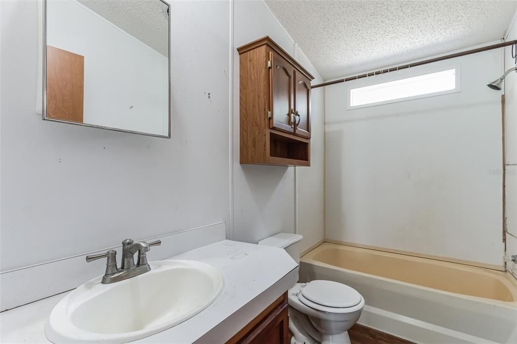 Active With Contract: $249,000 (3 beds, 2 baths, 1512 Square Feet)