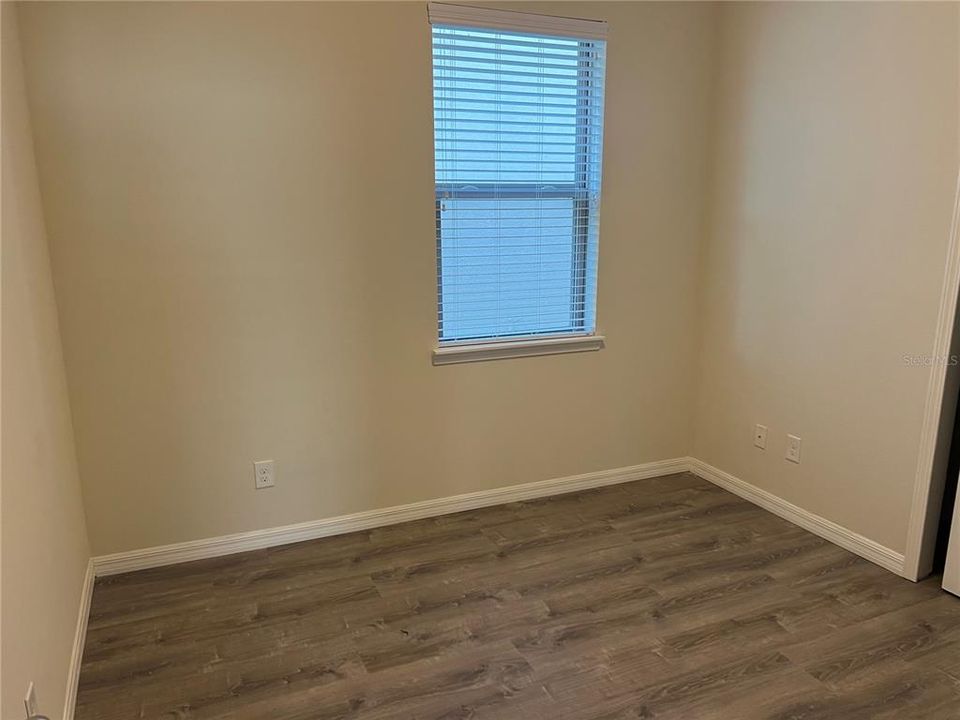 For Rent: $2,400 (3 beds, 2 baths, 1554 Square Feet)