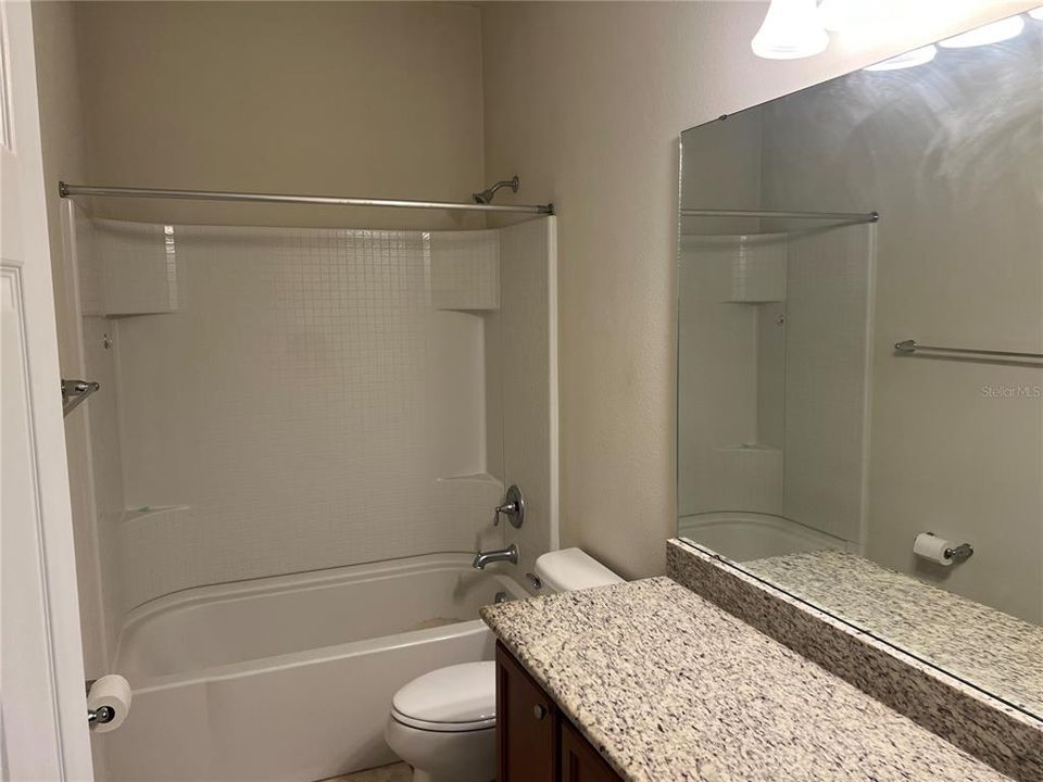 For Rent: $2,400 (3 beds, 2 baths, 1554 Square Feet)