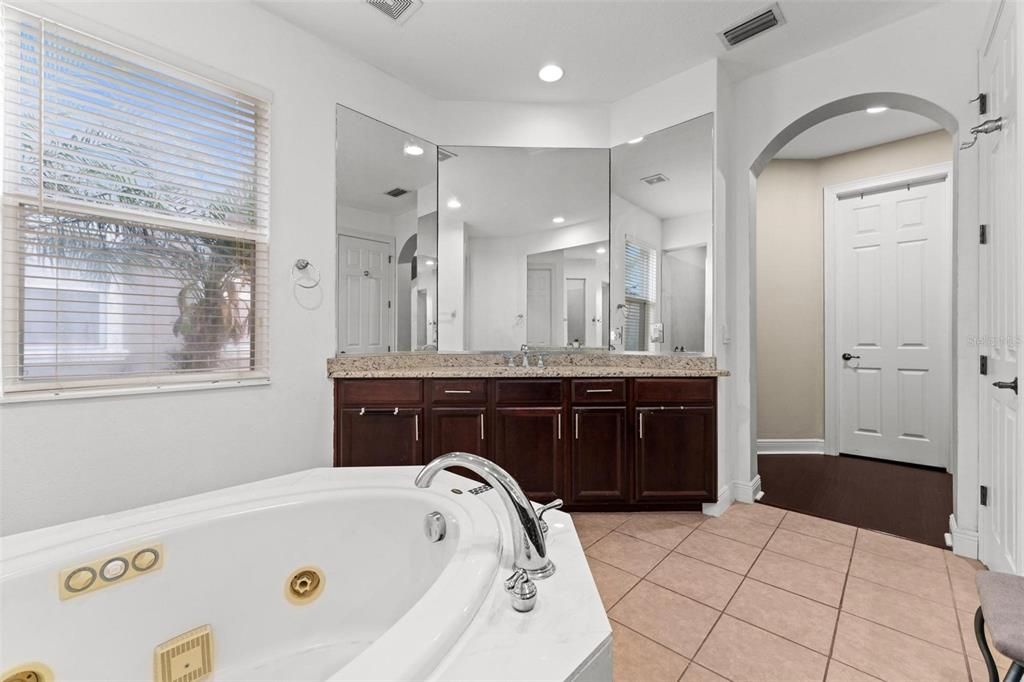 Active With Contract: $710,000 (4 beds, 3 baths, 3096 Square Feet)