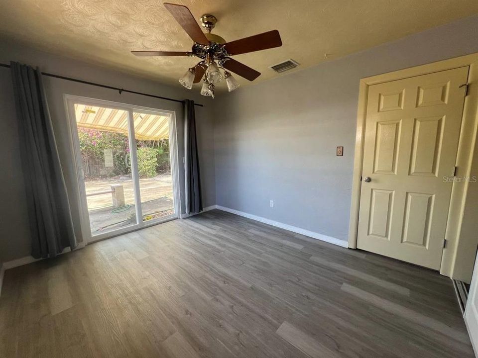 For Rent: $2,400 (3 beds, 2 baths, 1440 Square Feet)