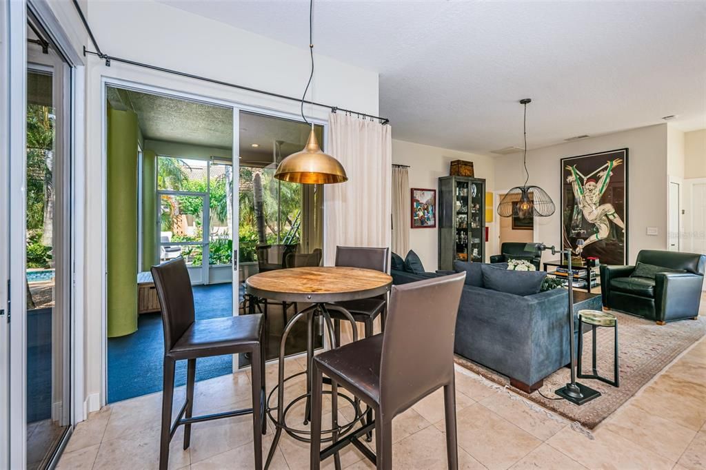 Recently Sold: $965,000 (3 beds, 2 baths, 1878 Square Feet)