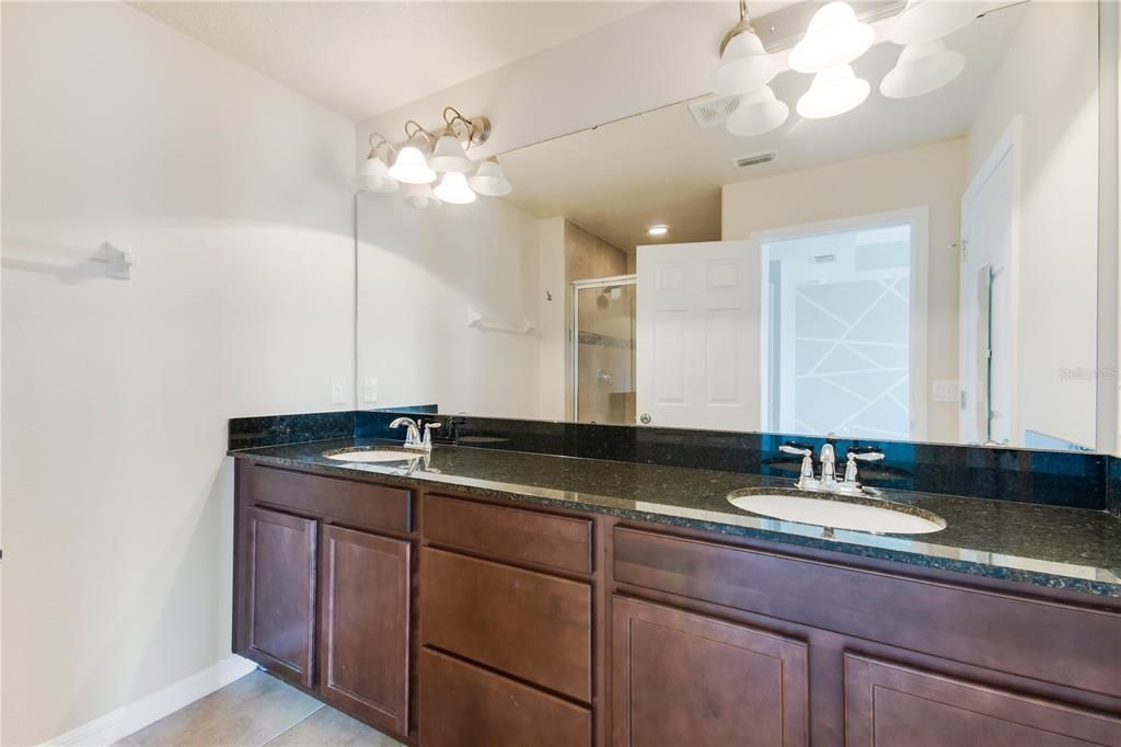 For Sale: $479,900 (3 beds, 2 baths, 1878 Square Feet)