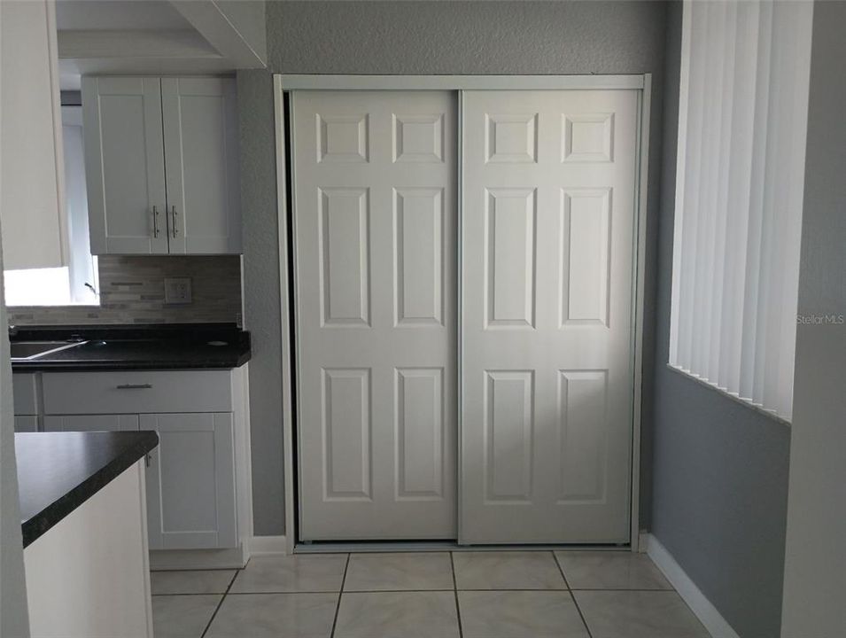 For Sale: $175,000 (2 beds, 2 baths, 1150 Square Feet)