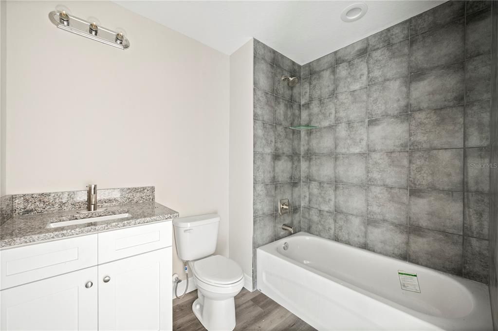 For Sale: $269,900 (3 beds, 2 baths, 1259 Square Feet)