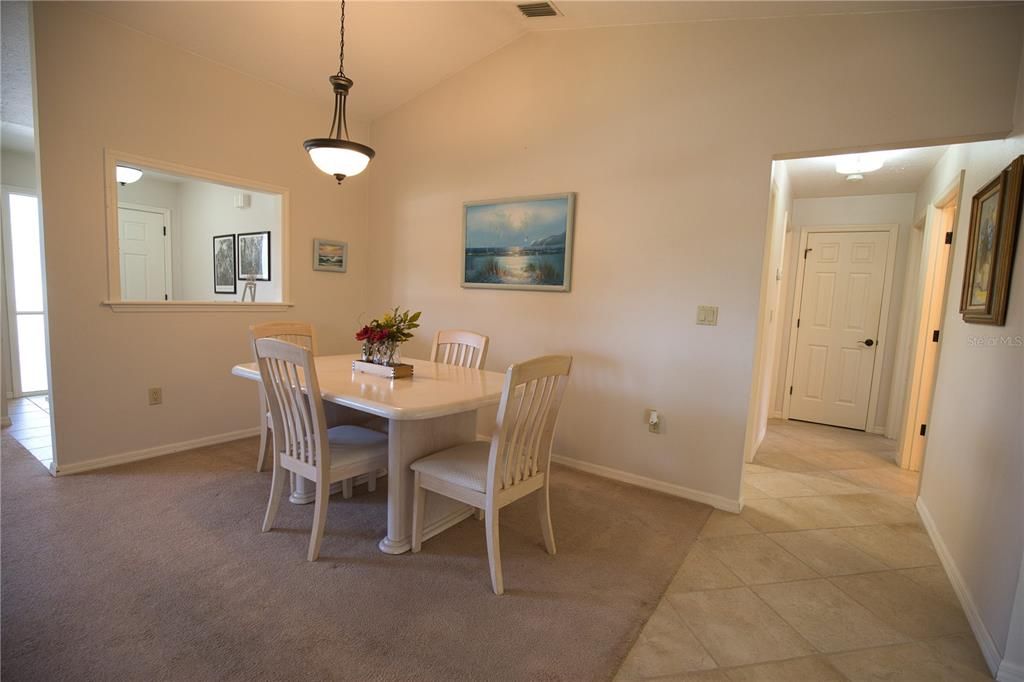 For Sale: $299,900 (3 beds, 2 baths, 1498 Square Feet)