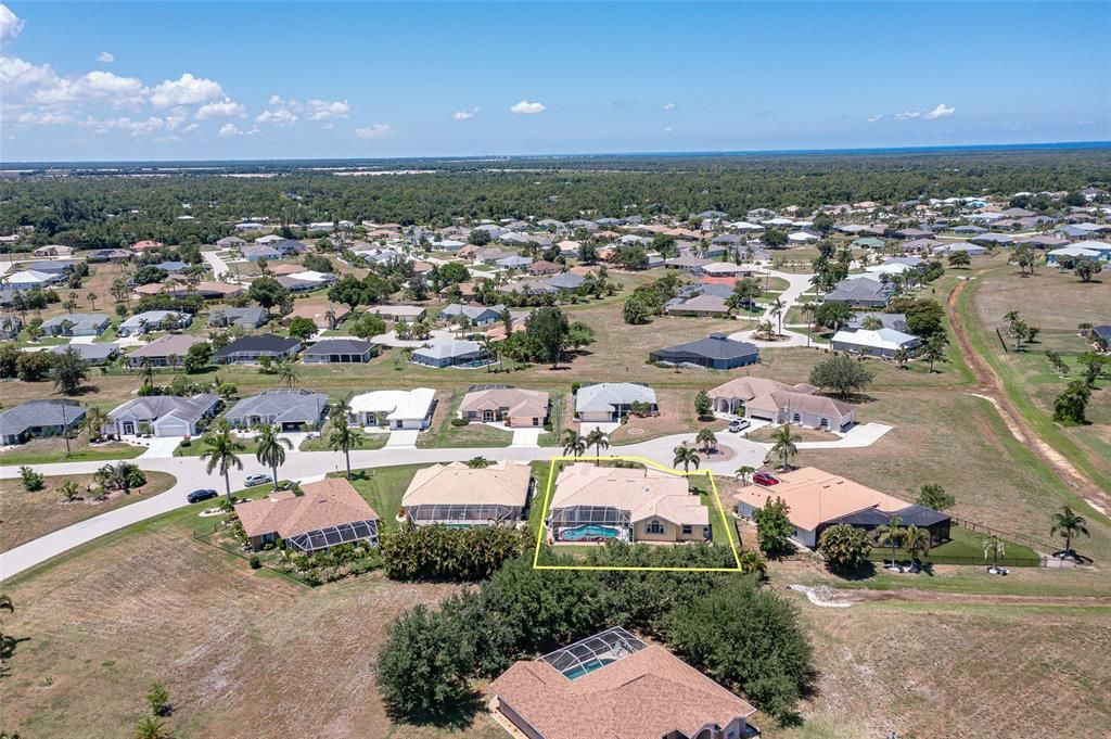 Active With Contract: $549,000 (3 beds, 2 baths, 2728 Square Feet)