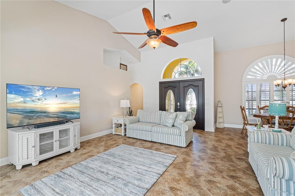 Active With Contract: $549,000 (3 beds, 2 baths, 2728 Square Feet)