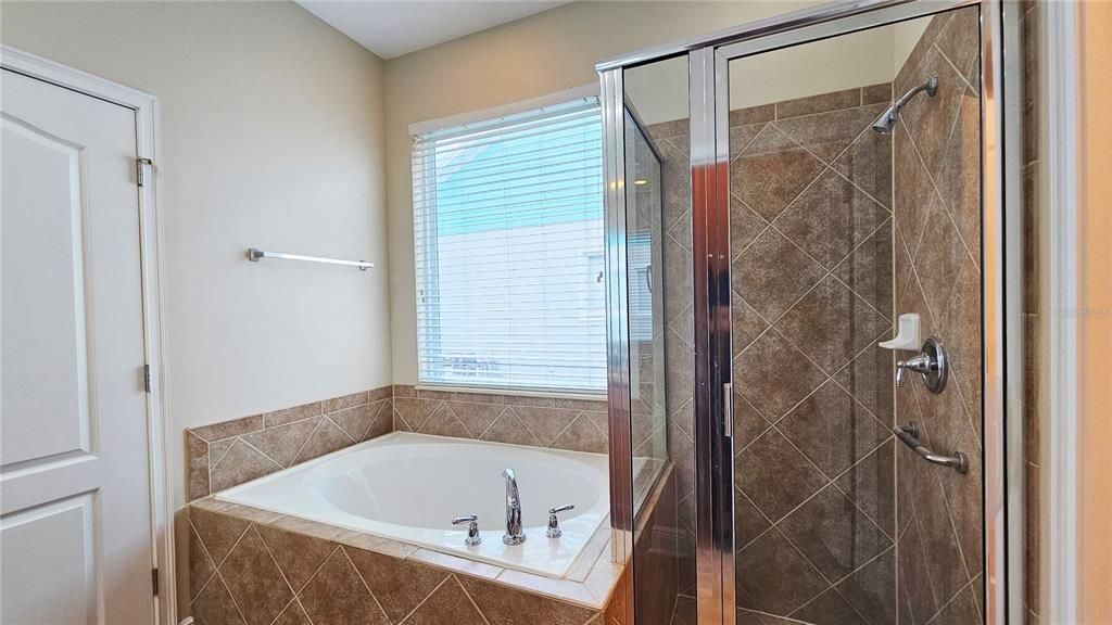 最近租的: $3,000 (3 贝兹, 2 浴室, 2167 平方英尺)
