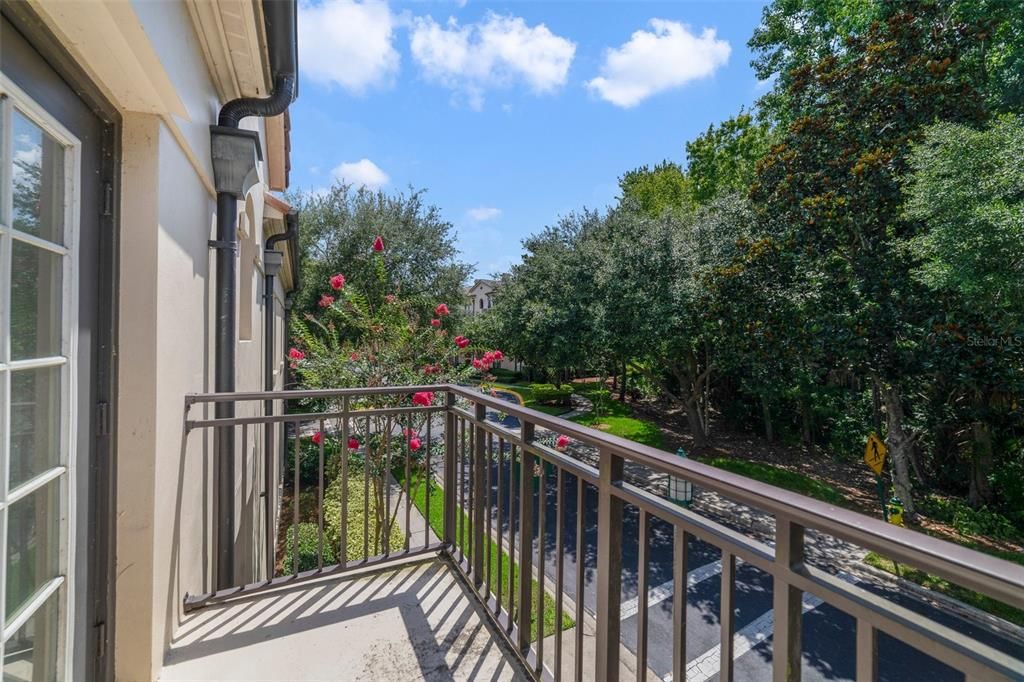 For Sale: $449,888 (3 beds, 2 baths, 1392 Square Feet)