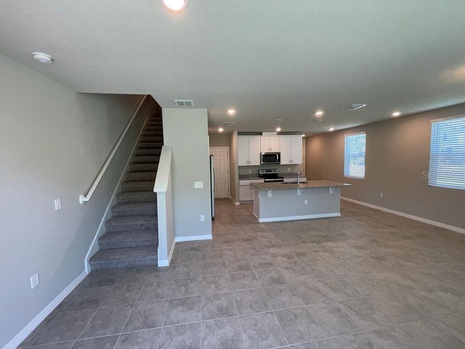 For Rent: $2,275 (3 beds, 2 baths, 1566 Square Feet)