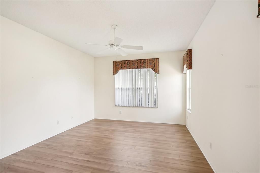 For Sale: $550,000 (2 beds, 2 baths, 1697 Square Feet)
