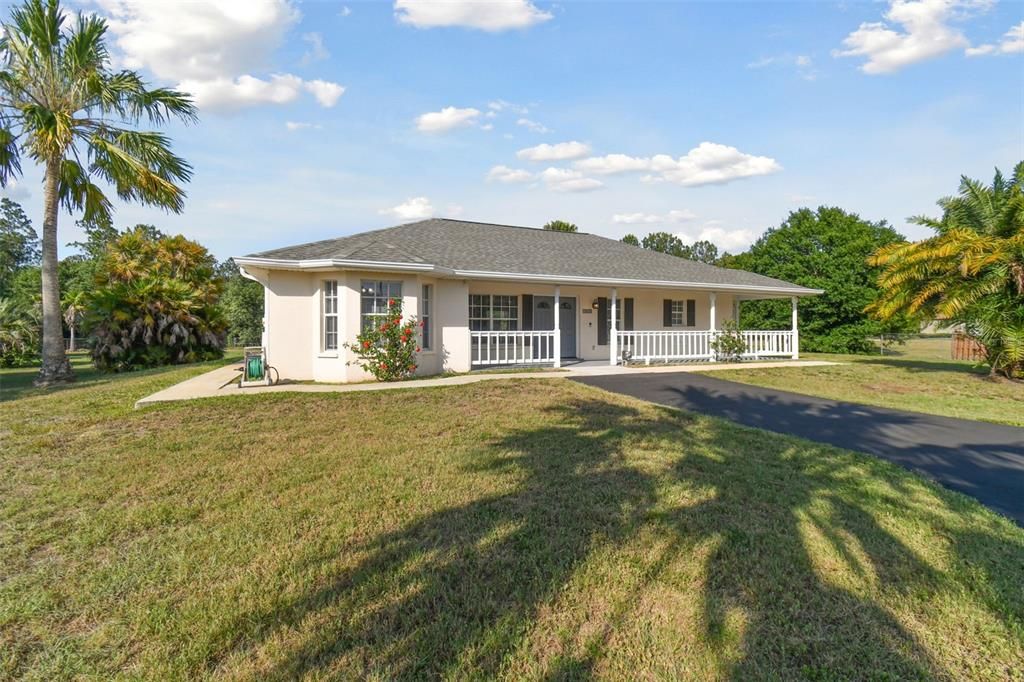 For Sale: $574,500 (3 beds, 2 baths, 1507 Square Feet)