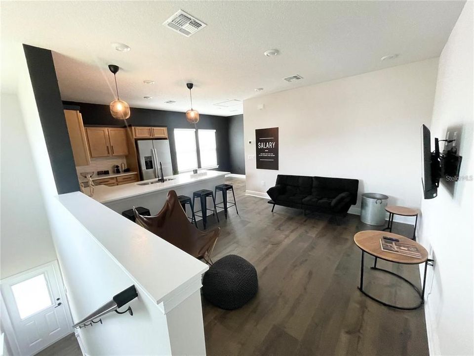 For Rent: $1,850 (1 beds, 1 baths, 772 Square Feet)