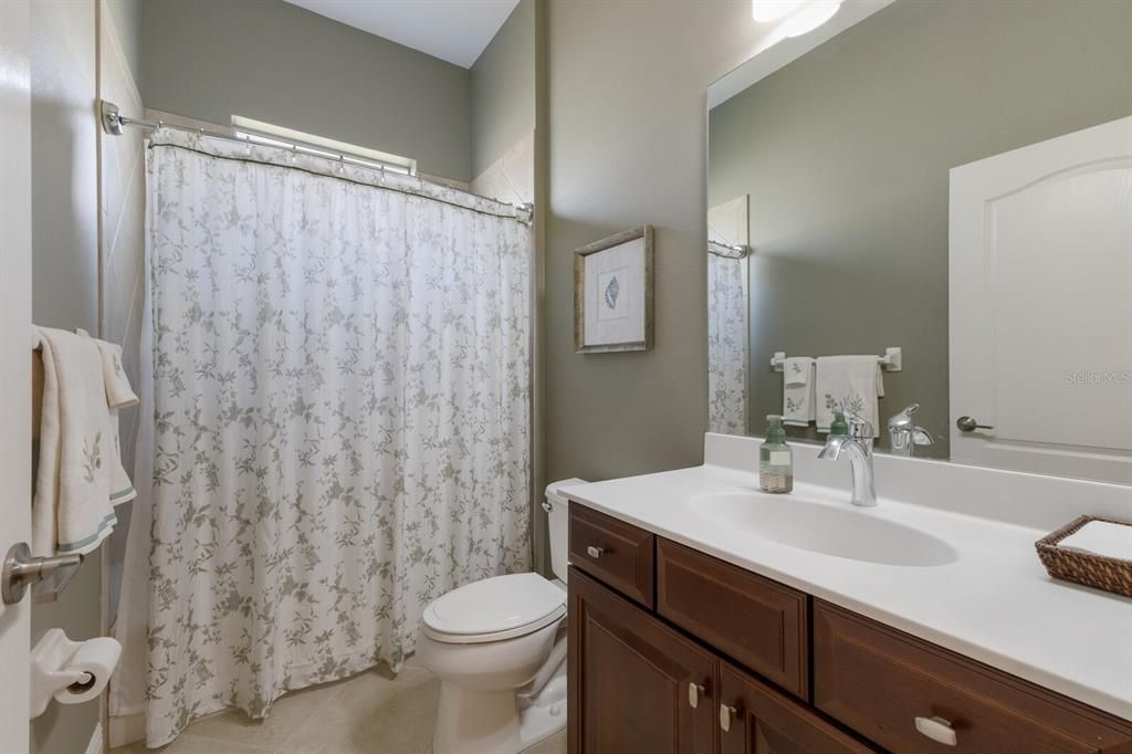 Guest bathroom located between the front two bedrooms.
