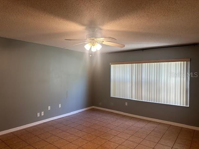 For Rent: $1,900 (3 beds, 2 baths, 1927 Square Feet)