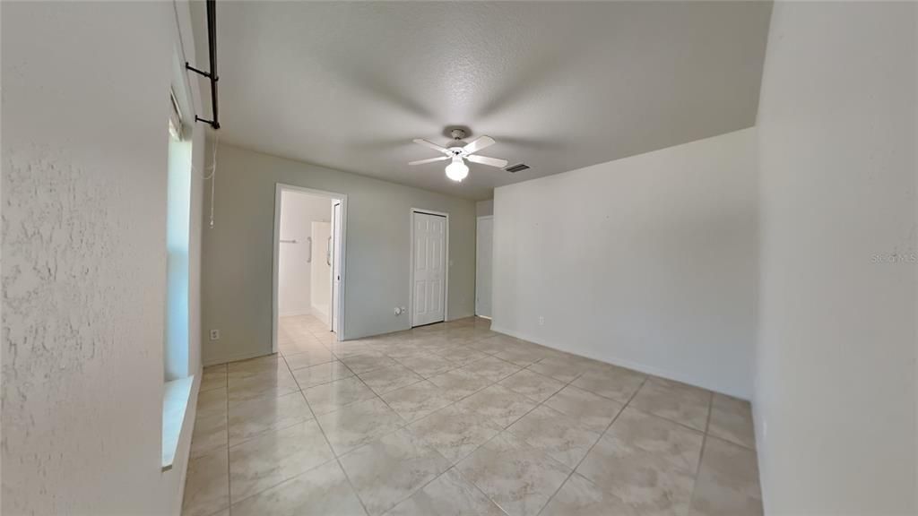 For Sale: $329,900 (3 beds, 2 baths, 1327 Square Feet)