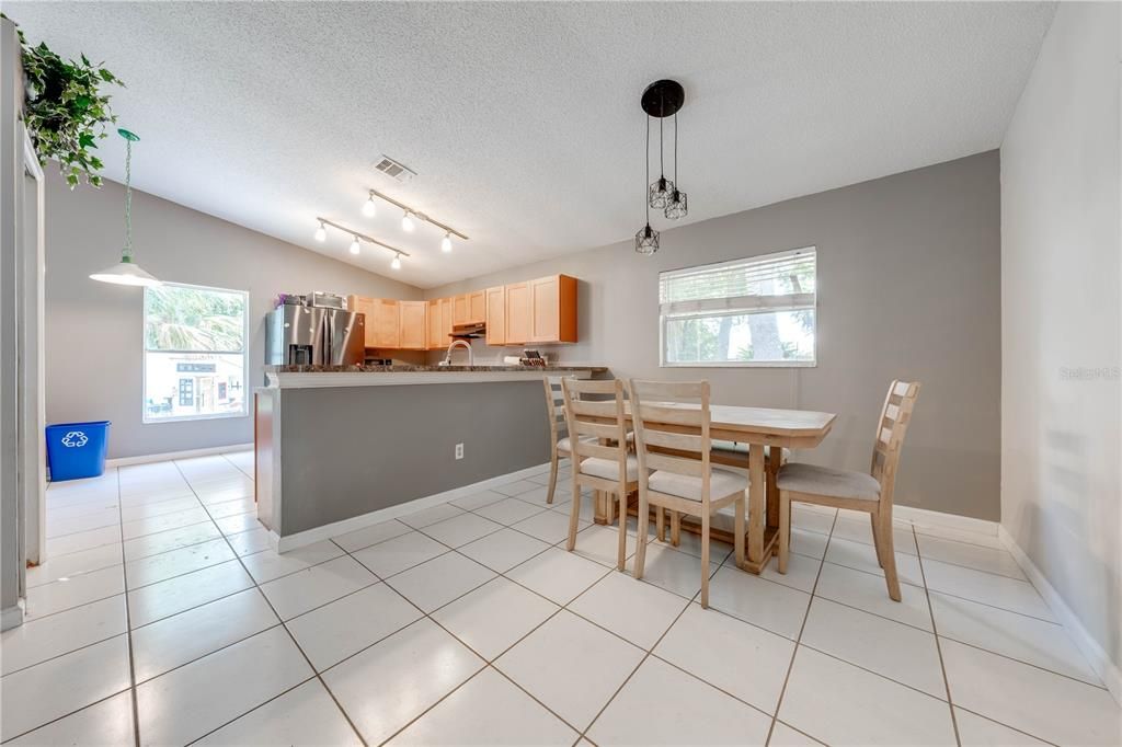 For Sale: $445,000 (3 beds, 2 baths, 1678 Square Feet)