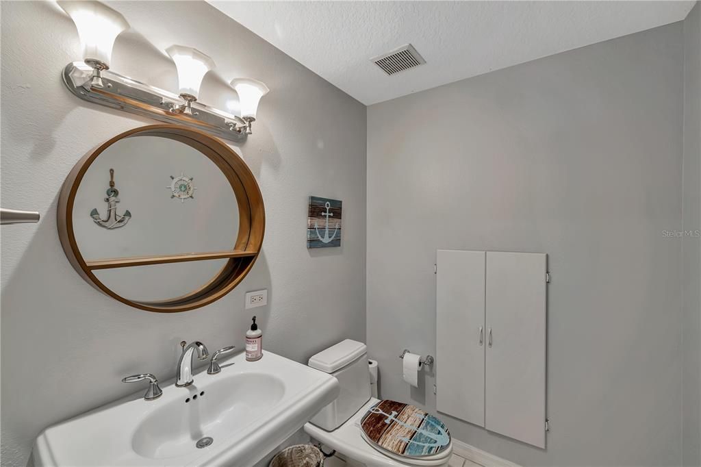 Active With Contract: $739,000 (4 beds, 2 baths, 2413 Square Feet)