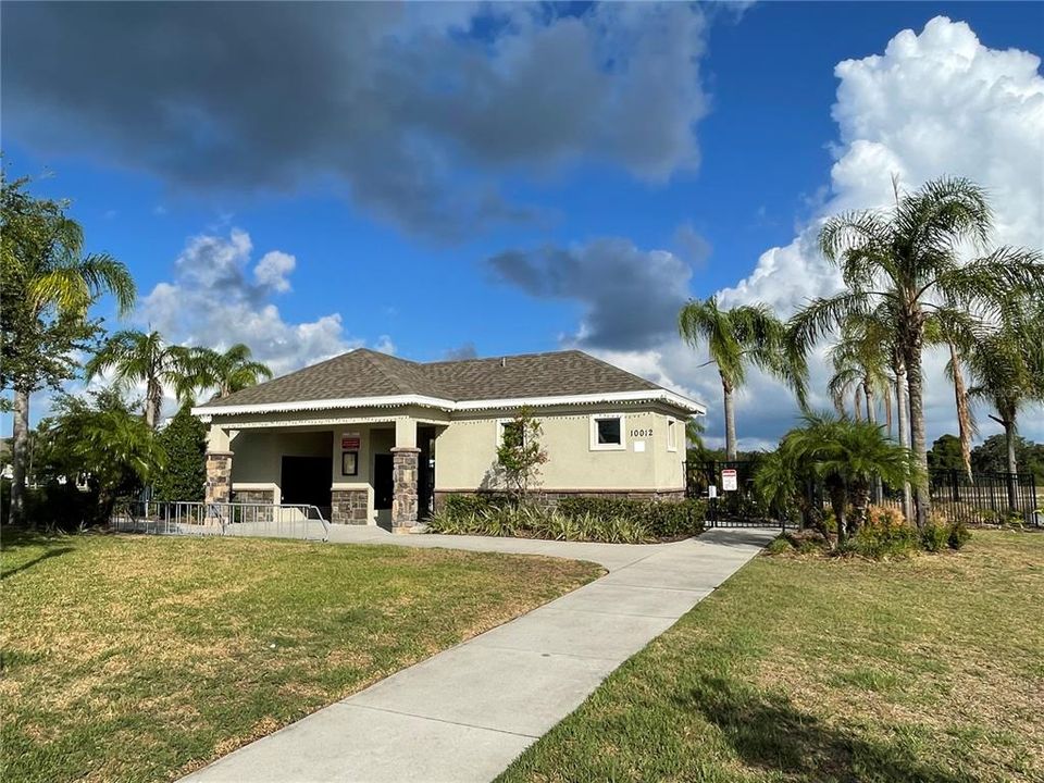 For Sale: $374,900 (5 beds, 2 baths, 2264 Square Feet)