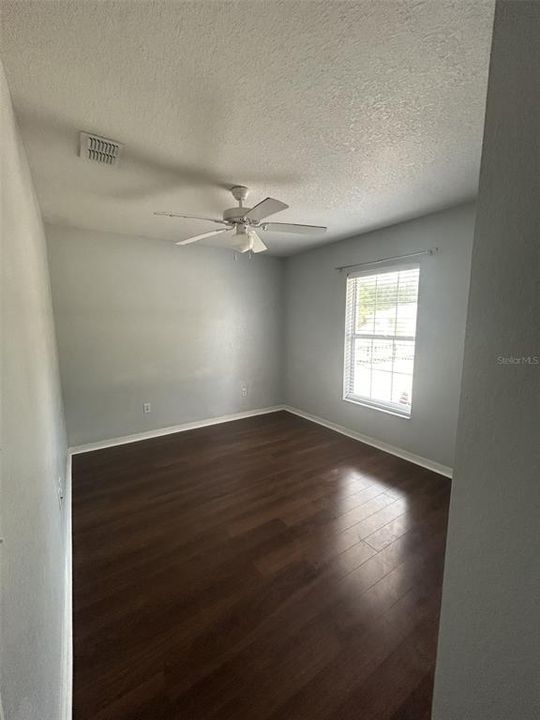 For Sale: $219,900 (3 beds, 2 baths, 1191 Square Feet)